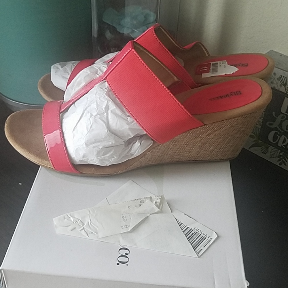 Wedge Open Back - image 3